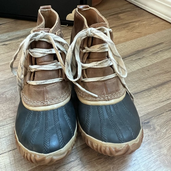 Sorel short duck winter boot - Picture 2 of 7